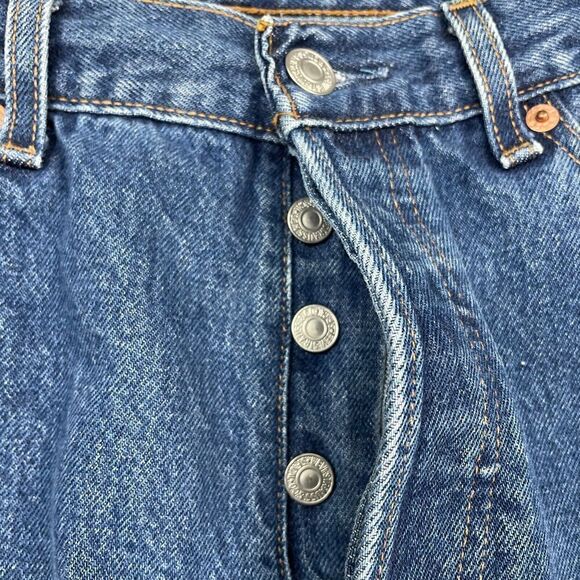 Vintage Levis Jeans Womens 30x32 Blue Button Fly Denim 90s Straight - Picture 4 of 13